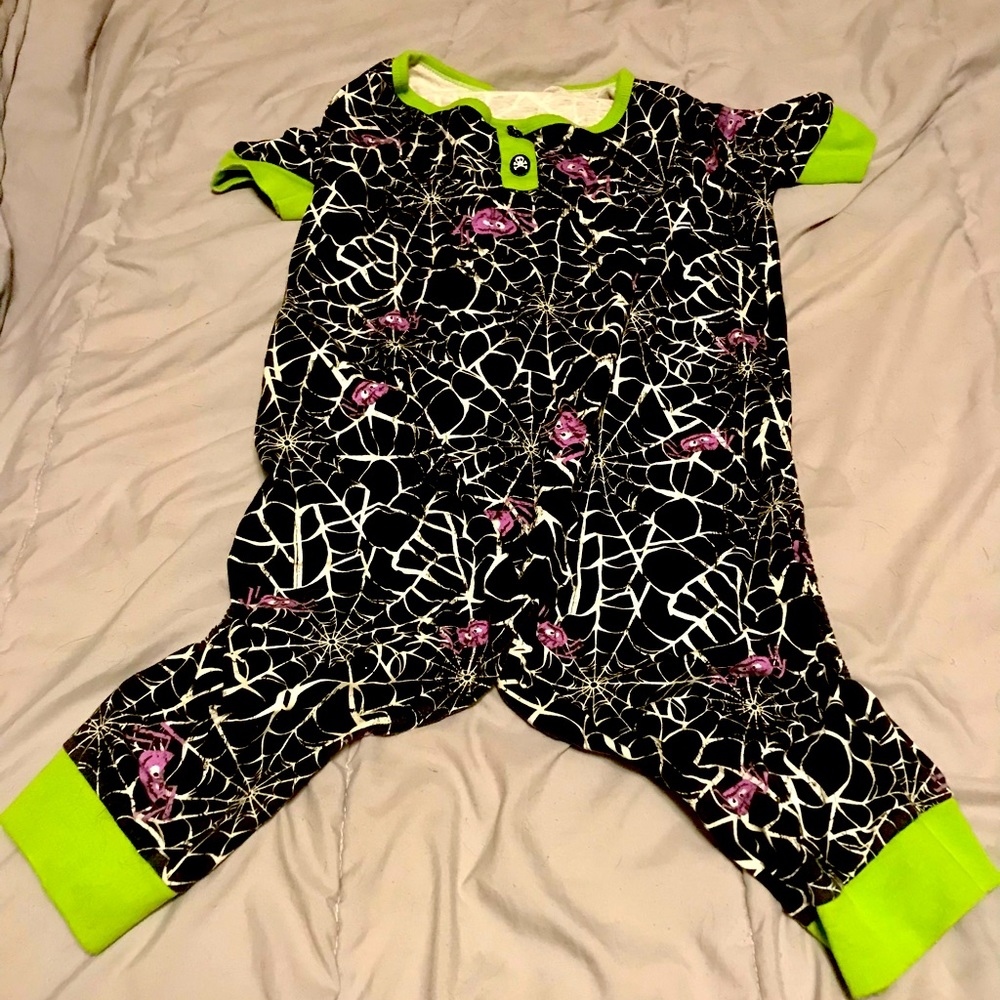 Adorable Halloween 🕷 pajamas 🕷🕷🕷